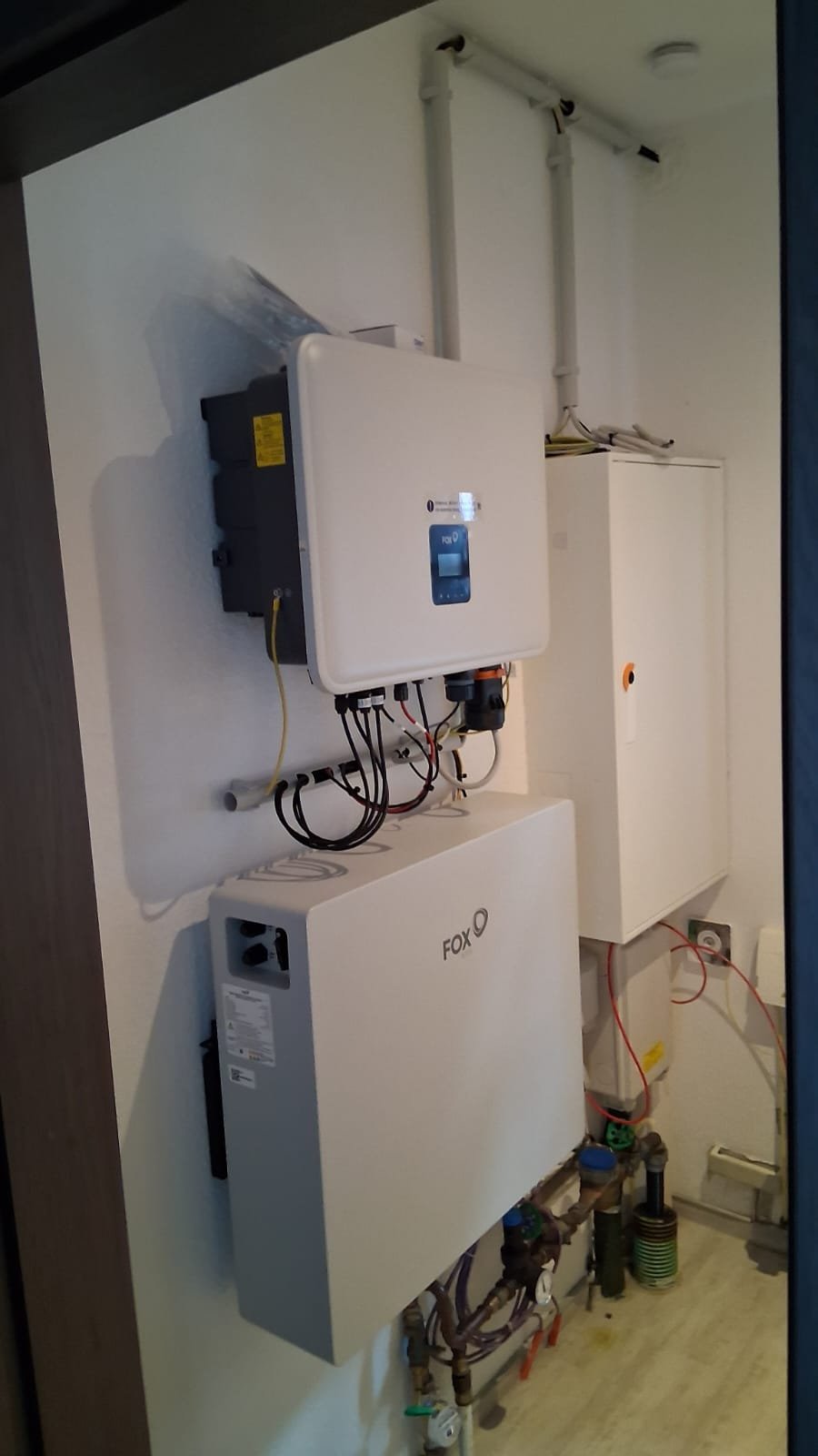 FOX ESS Hybridwechselrichter H3 mit Batteriespeicher EK12 in Meppen
